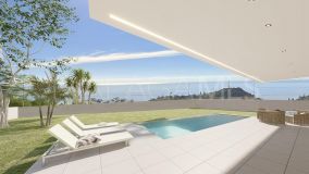 Villa for sale in Benalmadena