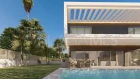 Villa for sale in Benalmadena