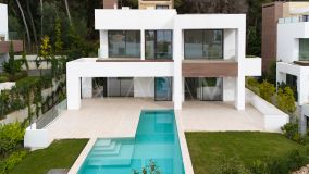 Villa for sale in Ricardo Soriano, Marbella City