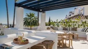 Zweistöckiges Penthouse zu verkaufen in La Quinta Village, Nueva Andalucia