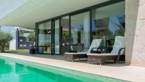 Villa for sale in Nueva Andalucia, Marbella