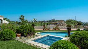 Villa for sale in Benahavis