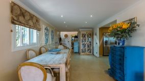 Villa en venta en El Padron, Estepona Este