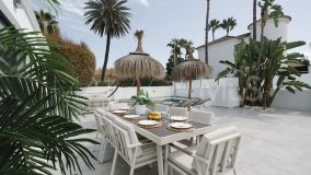 Villa for sale in Nueva Andalucia, Marbella