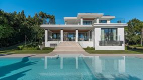 Villa for sale in Los Flamingos, Benahavis