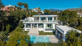 Villa for sale in Los Flamingos, Benahavis
