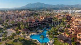 Penthouse for sale in Mar Azul, Estepona East