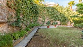 Apartment for sale in Benahavis