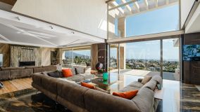 Villa en venta en Nueva Atalaya, Estepona Este