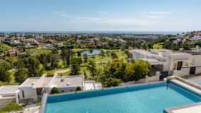 Villa en venta en Nueva Atalaya, Estepona Este