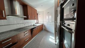 Zweistöckiges Penthouse zu verkaufen in Las Nayades, Estepona Ost