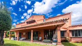 Villa for sale in Nueva Andalucia, Marbella