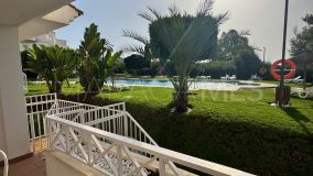 Apartamento Planta Baja en venta en Rio Real Golf, Marbella Este