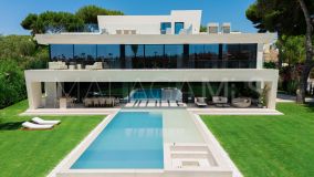 Villa en venta en Los Monteros Playa, Marbella Este