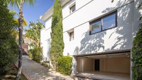 Villa for sale in Los Flamingos, Benahavis