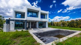 Villa zu verkaufen in New Golden Mile, Estepona Ost
