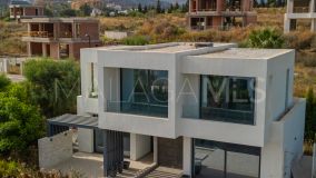 Villa for sale in New Golden Mile, Estepona Öst