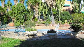 Maison for sale in Atalaya Golf, Estepona Est