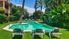 Erdgeschosswohnung zu verkaufen in Jardines de las Lomas, Marbella Goldene Meile