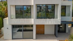 Villa for sale in New Golden Mile, Estepona Öst