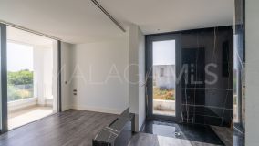 Villa for sale in New Golden Mile, Estepona Est