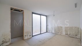 Villa for sale in New Golden Mile, Estepona Est