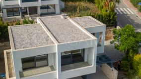 Villa en venta en New Golden Mile, Estepona Este