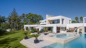 Villa en venta en Estepona Este