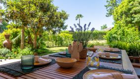Appartement rez de chaussée for sale in Magna Marbella, Nueva Andalucia