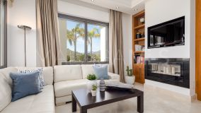 Villa for sale in Los Arqueros, Benahavis
