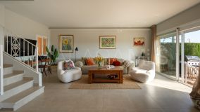 Maison de Ville for sale in Condes de Iza, Nueva Andalucia