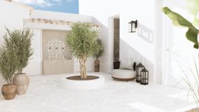 Town House for sale in Los Potros, Nueva Andalucia