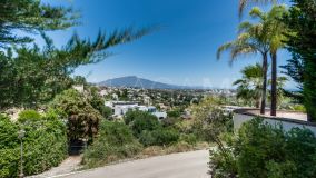 Villa en venta en Altos del Paraiso, Benahavis