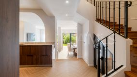 Town House for sale in Los Potros, Nueva Andalucia