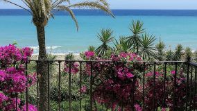 Semi Detached House for sale in Estepona