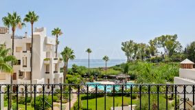 Lägenhet for sale in Bahía del Velerín, Estepona Öst