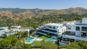 Apartment for sale in Artola, Marbella East