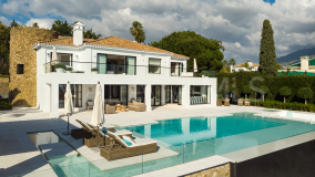 Villa en venta en La Cerquilla, Nueva Andalucia