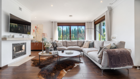 Villa for sale in Casablanca Beach, San Pedro de Alcantara