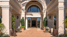 Villa for sale in Alhambra del Sol, Estepona East