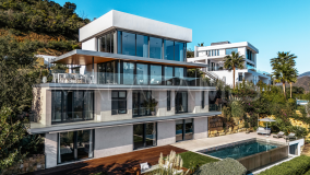 Villa for sale in La Mairena, Marbella Est