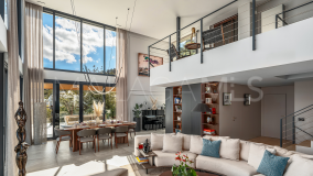 Villa for sale in La Mairena, Marbella East