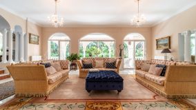 Villa for sale in El Presidente, Estepona Est