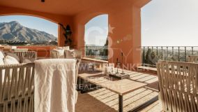Duplex for sale in Nueva Andalucia with 4 bedrooms