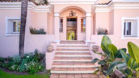 Villa en venta en Guadalmina Baja, 1.695.000 €
