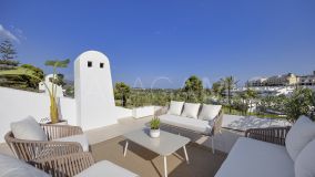 Penthouse for sale in Los Dragos, Nueva Andalucia