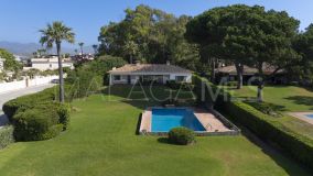 Villa zu verkaufen in Estepona Ost
