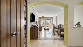 Apartamento en venta en Los Arqueros, Benahavis
