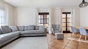 Town House for sale in El Casar, Benahavis