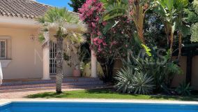 Villa for sale in Atalaya, Estepona Est